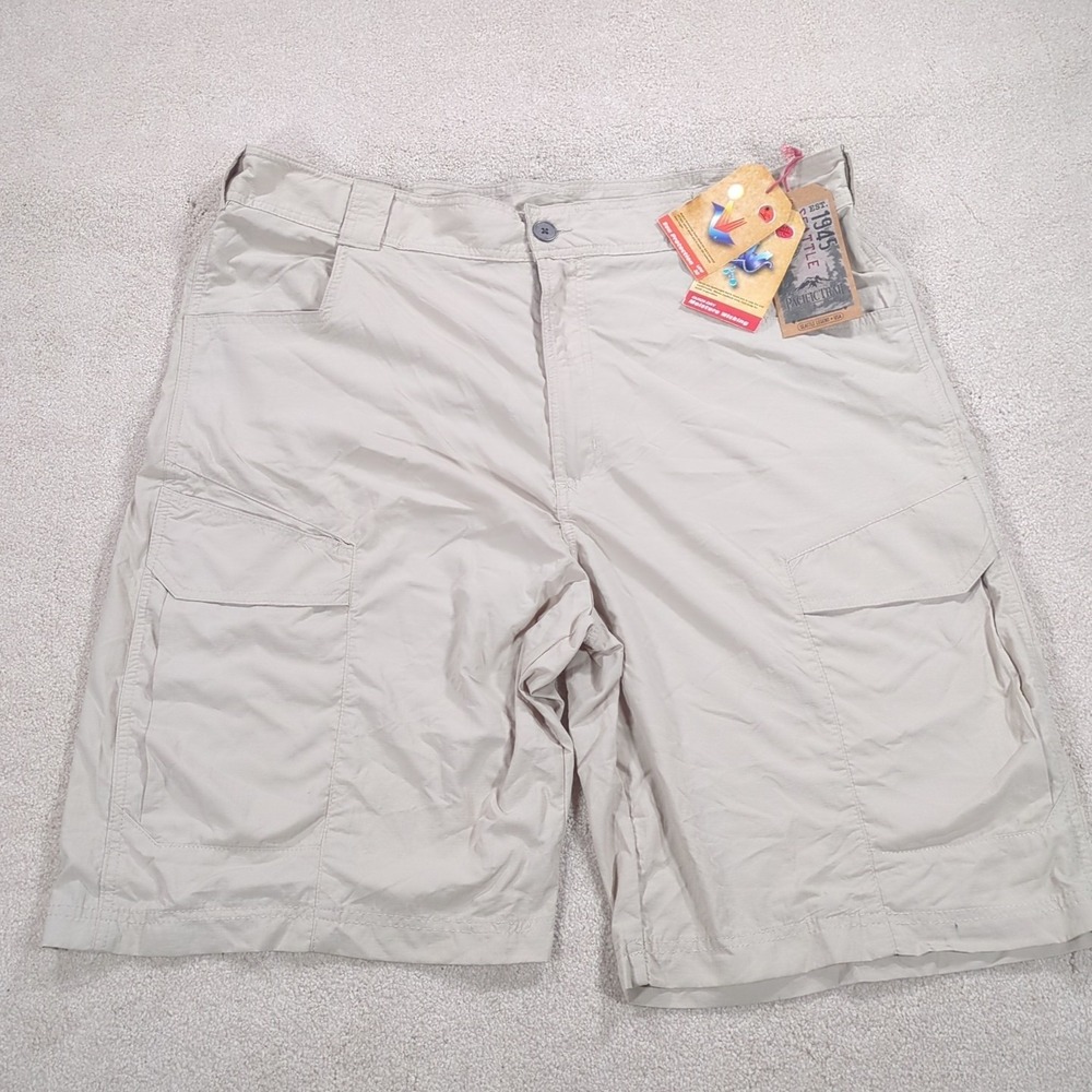 Pacific Trail Cargo Shorts Men's‎ Size 42 Khaki Light Beige Multi Pocket